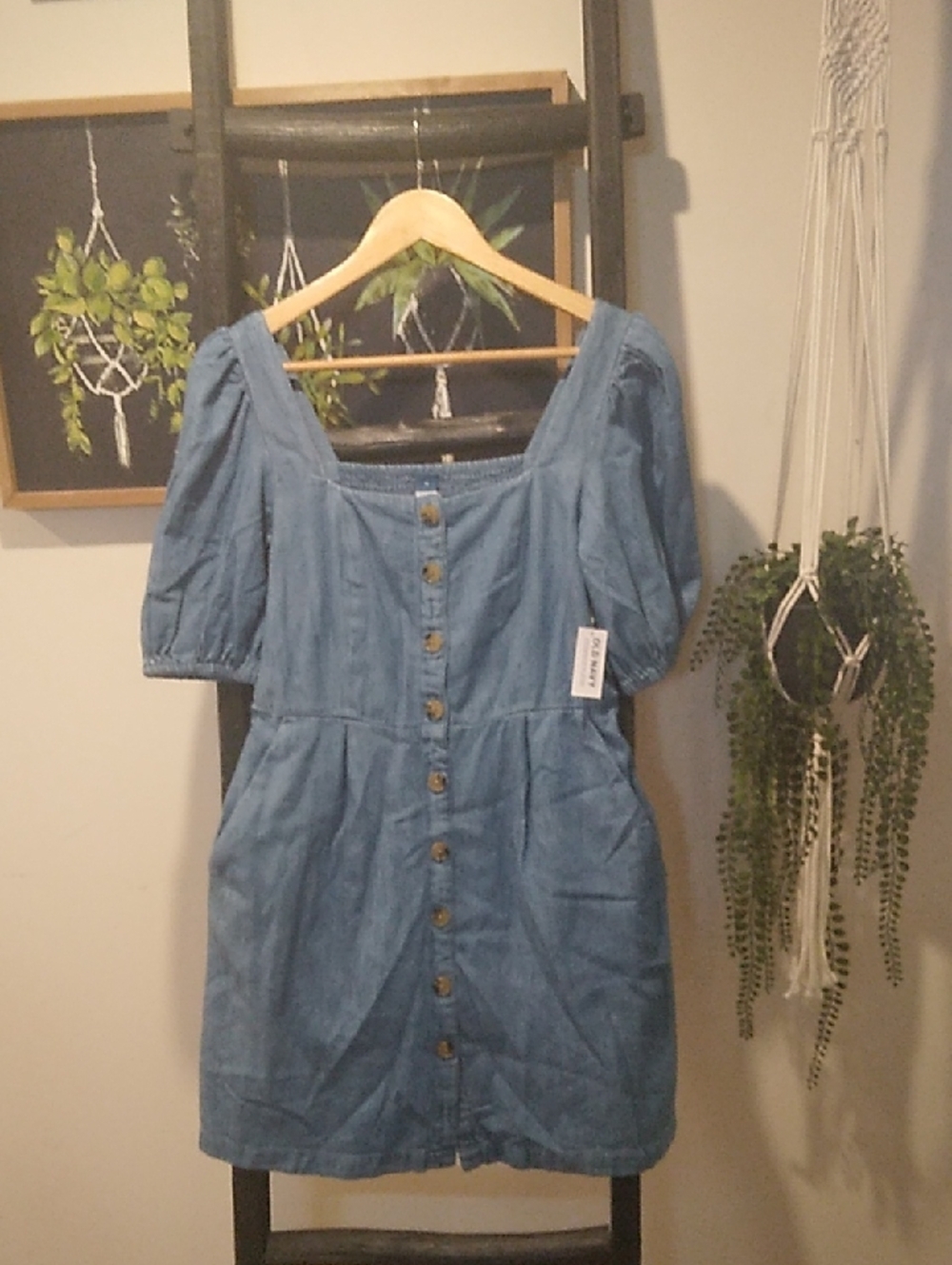 Old Navy Puff Sleeve Denim Mini Dress - Picture 2 of 11